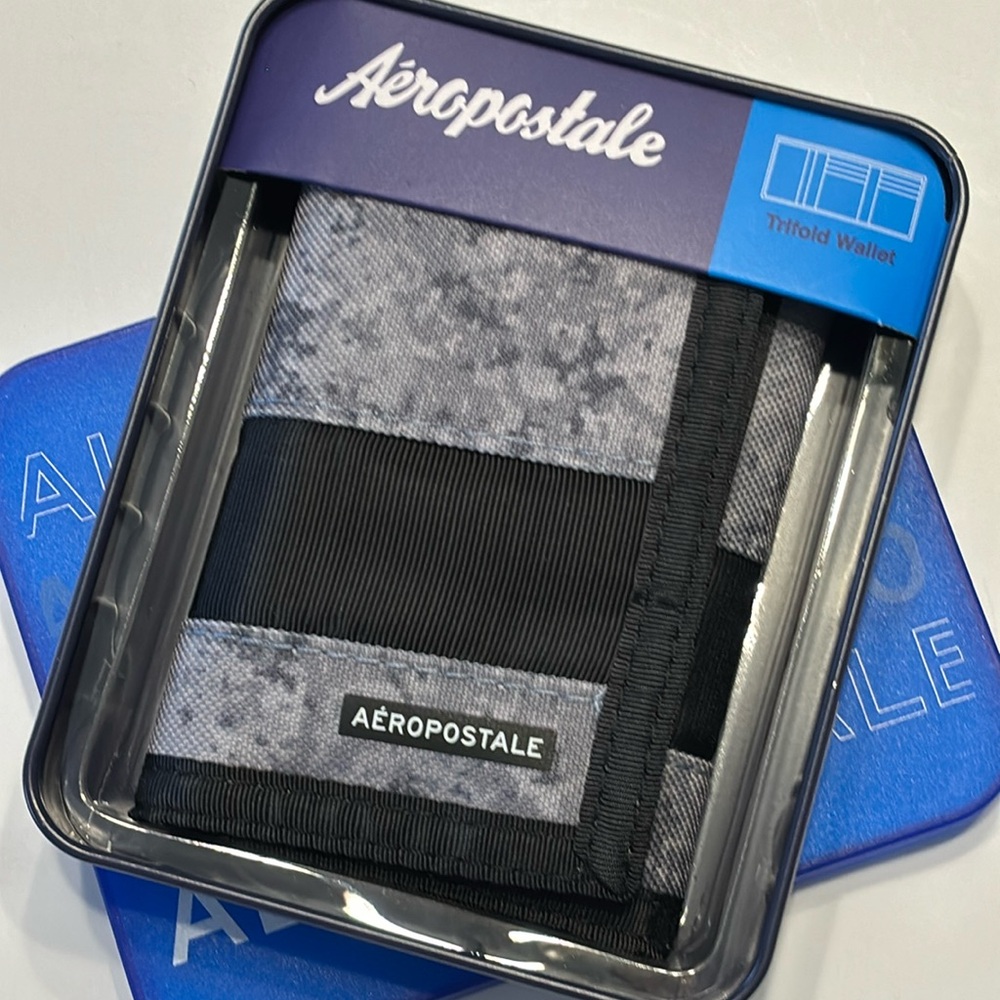 Aeropostale Gray Tri-Fold Wallet